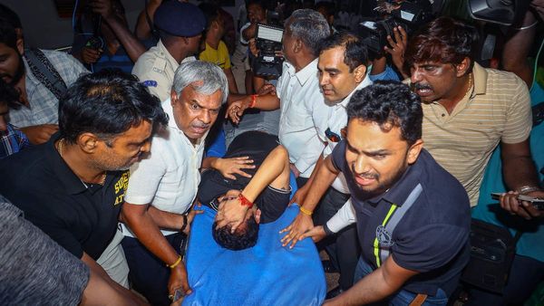 Tamil Nadu: सेंथिल बालाजी की बाईपास सर्जरी रही सफल, SC ने ईडी की याचिका पर सुनवाई टाली