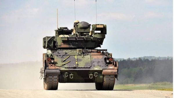 US ने ऑफर किया दुनिया का सबसे ताकतवर स्ट्राइकर बख्तरबंद वाहन, भारत में उत्पादन के लिए तैयार