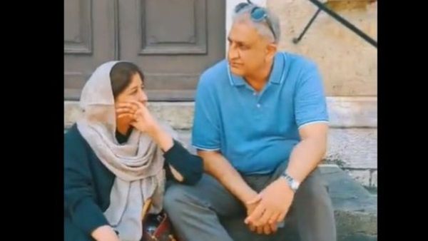 पाकिस्तान के Ex आर्मी चीफ की अफगानी शख्स ने कैमरे के सामने 'उतारी पैंट', फ्रांस में छुट्टी बिता रहे थे बाजवा