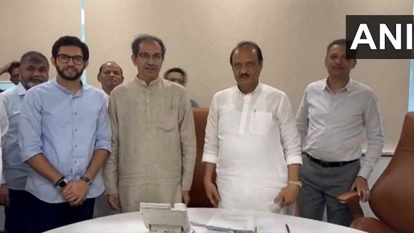 NDA-विपक्ष की बैठक के ठीक बाद अजित पवार से मिले उद्धव ठाकरे, जानें इस मुलाकात के क्या हैं मायने