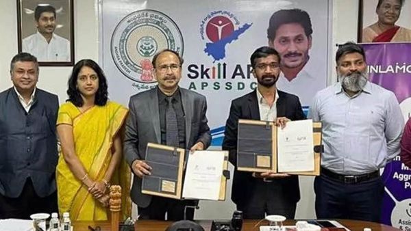 आंध्र प्रदेश राज्य कौशल विकास निगम ने INLAMOBI के साथ साइन किया खास MoU