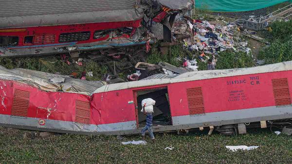 बालासोर में क्यों हुआ बड़ा ट्रेन हादसा? राज्यसभा में रेल मंत्री अश्विनी वैष्णव ने बताई वजह