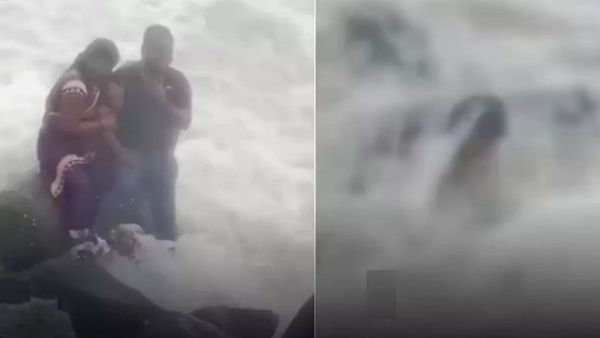 VIDEO: समुद्र किनारे कपल को मस्ती पड़ी भारी, तीन लहर में आया मजा, चौथी बाहकर ले गई