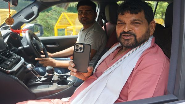 Wrestlers Protest: दिल्ली की अदालत ने उत्पीड़न मामले में बृजभूषण सिंह को किया तलब