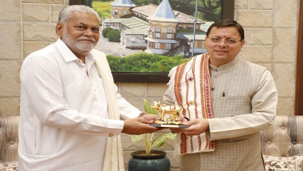 नई दिल्ली में केंद्रीय मत्स्य, पशुपालन एवं डेयरी मंत्री  पुरुषोत्तम रूपाला से मिले उत्तराखंड के सीएम धामी