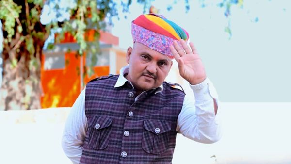 जन सम्मान वीडियो कॅान्टेस्ट में कॉमेडियन बनवारी लाल ने जीते एक लाख रुपए