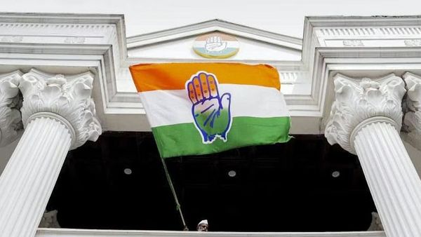 तेलंगाना में कांग्रेस के पास मजबूत नेताओं की कमी, 'दलबदलू नेताओं' से उम्‍मीद
