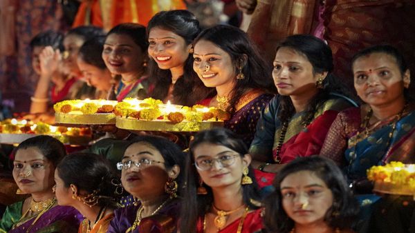 अमेरिकी संसद में दिवाली को होलीडे घोषित करने की मांग वाला बिल पेश, जानिए क्या है 'दिवाली डे एक्ट' बिल?