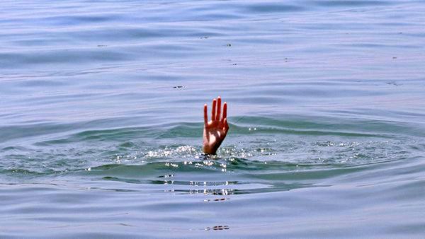 Kerala Couple Death: 'हनीमून पीरियड' में फोटो का शौक महंगा! चट्टान से फिसली दंपती नदी में गिरी, तीन की मौत