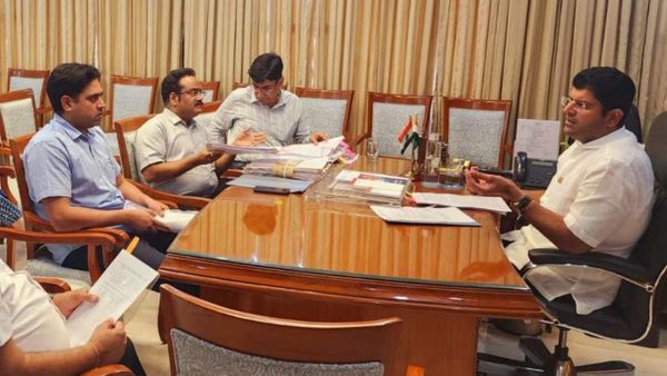 Dushyant Chautala बोले- हरियाणा के गांवों में सुपर फास्ट 5जी मशीन से गांवों में बैंकिंग और माइक्रो एटीएम
