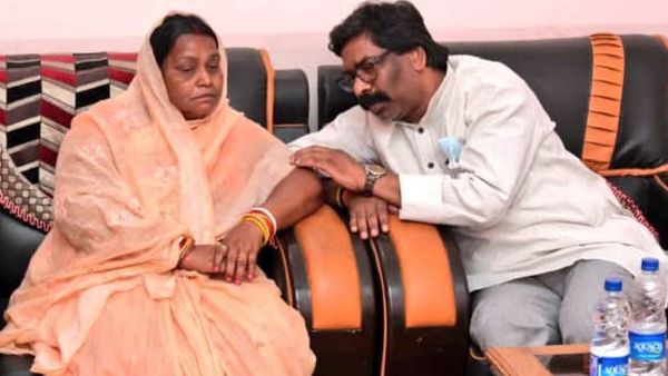 Jharkhand: हेमंत सोरेन सरकार में शामिल होगा नया चेहरा, जगरनाथ महतो की पत्नी 3 जुलाई को लेंगी मंत्री पद की शपथ