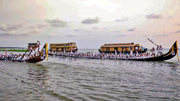 Alappuzha Boat हादसे में 25 महिलाओं के डूबने की आशंका, केरल में रेस के दौरान डूबी नाव
