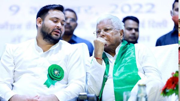 Land for job scam: लालू यादव पर ED का बड़ा एक्शन, करीब 6 करोड़ की संपत्ति जब्त