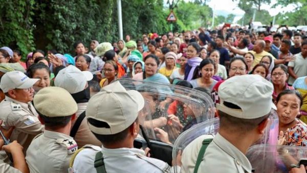 Manipur: महिलाओं को निर्वस्‍त्र परेड कराए जाने वाले मामले में तीन और मुख्‍य आरोपियों को पुलिस ने किया अरेस्‍ट