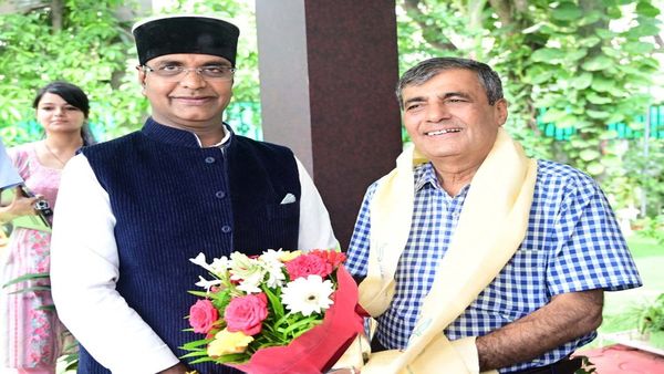 MBBS in hindi: उत्तराखंड अपनाएगा एमपी का फॉर्मूला, देहरादून के कुलपति ने की मंत्री विश्वास सारंग से मुलाकात
