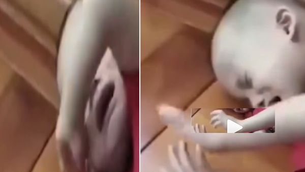 मोबाइल की लत: नींद में हाथ को मोबाइल समझकर उंगलियां चलाता दिखा बच्‍चा, देखें आंखें खोल देने वाला VIDEO