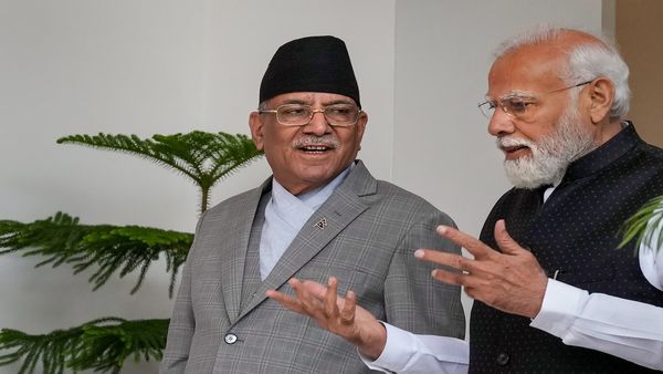 भारतीय बिजनेसमैन ने प्रधानमंत्री बनाने के लिए दिल्ली में बात की.. भारत से रिश्ता कबूलकर फंसे नेपाली PM