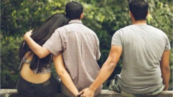 Rewa News: देवर से बेवफाई कर तीसरे से बनाने लगी अवैध संबंध, मां-बेटे को कॉलेज बुलाकर दी खौफनाक सजा