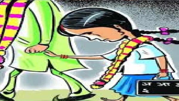 UP: 11 साल की किशोरी जब मांग में सिंदूर भरे पहुंच गयी स्कूल, पूरी कहानी जान उड़े सभी के होश