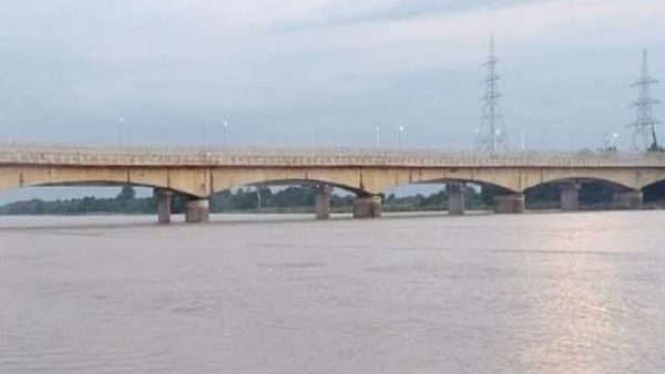 Gorakhpur News: राप्ती नदी पर बना यह पुल होगा आठ लेन, यातायात व्यवस्था होगी दूरुस्त