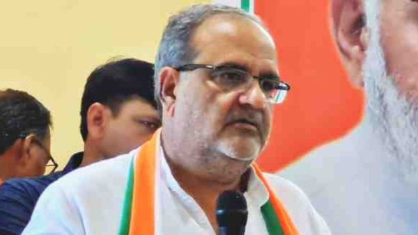 BJP in UP: राधामोहन सिंह के विकल्प की तलाश में जुटा आलाकमान, 80 फीसदी जिलाध्यक्षों को भी बदलने की तैयारी