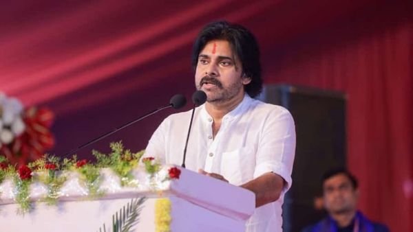 आंध्र प्रदेश: पवन कल्याण का छलका दर्द, कहा, 'मेरे ही ऊपर शक कर रहे हैं मेरी पार्टी के लोग'