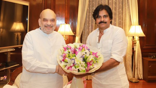 दिल्ली में अमित शाह से पवन कल्याण ने की मुलाकात, आंध्र प्रदेश के सियासी हालात पर हुई चर्चा 