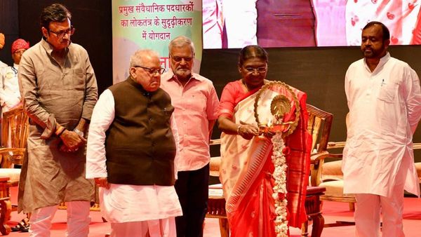 पिछले 75 साल में भारत में लोकतंत्र और अधिक मजबूत हुआ-राष्ट्रपति मुर्मु