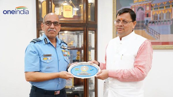 Uttarakhand: सीएम धामी से एयर मार्शल रवि गोपाल कृष्णा कपूर ने की मुलाकात,  कई मुद्दों पर हुई बात