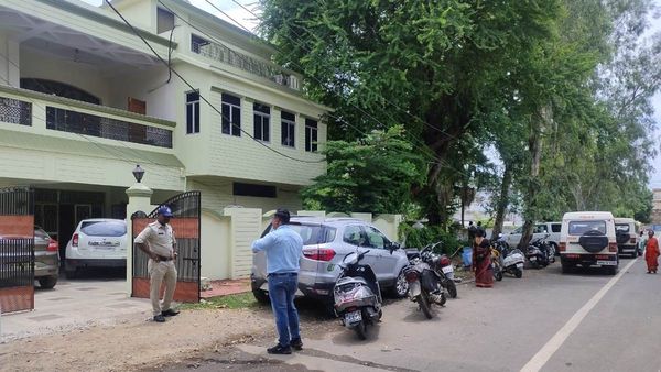 Jabalpur News: ऑटो पार्ट्स कारोबारी के घर डकैतीकांड के आरोपियों पर इनाम घोषित, जबलपुर के पॉश एरिया की घटना