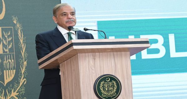 'चीन ने पाकिस्तान को डिफॉल्ट होने से बचाया', IMF से कर्ज मिलने के बाद शहबाज शरीफ का बड़ा बयान