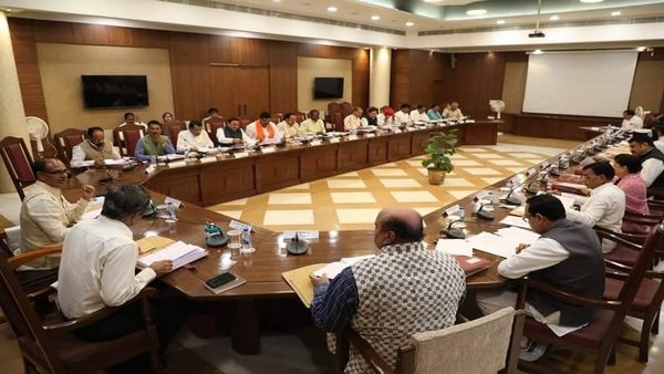 mp cabinet News: सीएम शिवराज की कैबिनेट बैठक संपन्न, अनुपूरक बजट सहित मानदेय वृद्धि के प्रस्ताव को मंजूरी