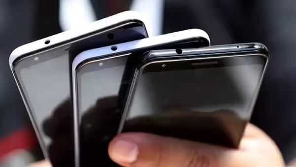 1 अगस्त से बेकार हो जाएंगे ये स्मार्टफोन, अभी देखें लिस्ट, नया फोन खरीदना ही होगा