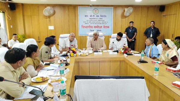 उप मुख्यमंत्री टी.एस. सिंहदेव ने बेमेतरा में विकास कार्यों की समीक्षा की