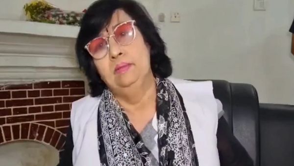 'टमाटर महंगा है तो खाना छोड़ दीजिए, अपने आप कम हो जाएगी कीमत', योगी सरकार की मंत्री ने दी लोगों को सलाह, Video