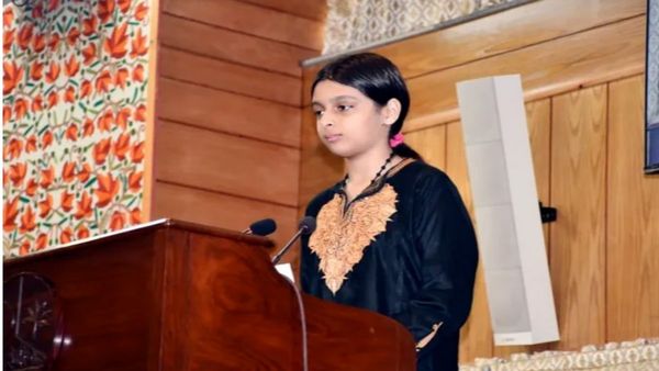 Yasin Malik: पिता यासीन मलिक के नक्शे-कदम पर चली बेटी, 11 की उम्र में ही भारत के खिलाफ उगलने लगी जहर