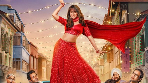 Dream Girl 2 Poster: 'ड्रीम गर्ल ट्रैफिक करेगी जाम', रिवील हुआ 'पूजा' का लुक, ट्रेलर से पहले रिलीज हुआ पोस्टर