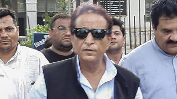 2007 के हेट स्पीच मामले में Azam Khan को सुप्रीम कोर्ट से मिली राहत, अब नहीं करना होगा ये काम