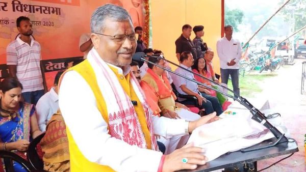 Jharkhand: बीजेपी नेता बाबूलाल मरांडी पर केस दर्ज, शिबू सोरेन और हेमंत सोरेन पर की थी आपत्तिजक टिप्पणी