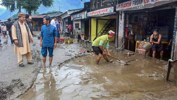हिमाचल प्रदेश: भारी बारिश के अलर्ट के बाद शिमला में कल से 2 दिन स्कूल रहेंगी बंद, जानें कैसा रहेगा मौसम?