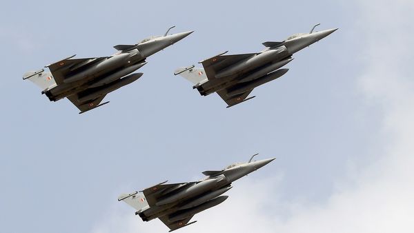 भारतीय वायुसेना की मेजबानी में होने वाला बहुराष्ट्रीय हवाई अभ्यास ‘तरंग शक्ति’ स्थगित, जानें अब कब होगा