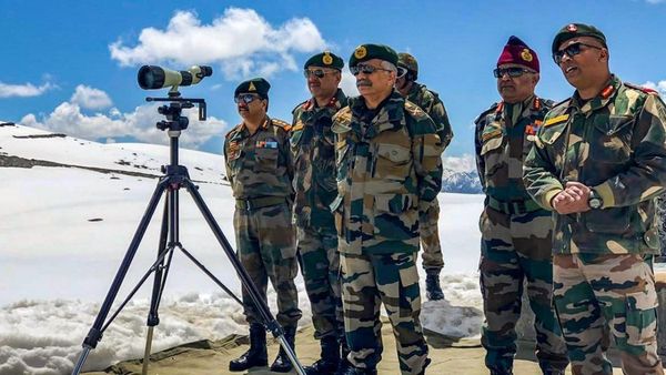 भारत-चीन के बीच सैन्य कमांडरों के बीच 10 घंटों तक चली बातचीत, फिर भी नहीं मिली कोई खास सफलता