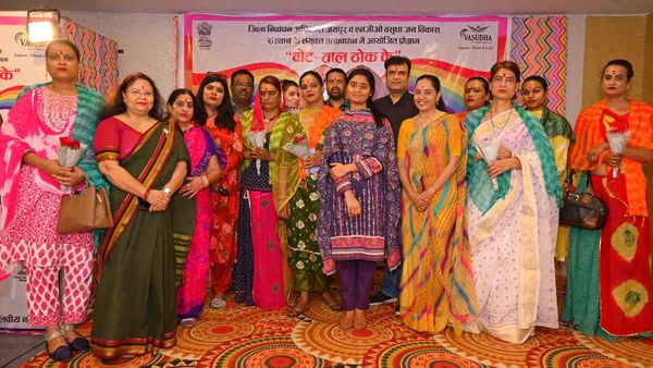 Jaipur: चुनाव में भागीदारी पर ताल ठोककर बोले ट्रांसजेंडर, 'वोट भी करेंगे, अधिकार भी मांगेंगे'