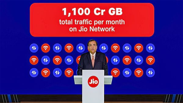 Reliance AGM: गणेश चतुर्थी पर 19 सिंतबर को जियो लॉन्च करेगा एयर फाइबर, मुकेश अंबानी ने किया ऐलान