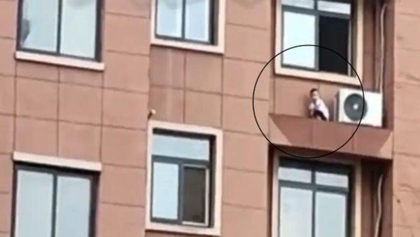 Shocking: छिपने के लिए बच्चे ने चुनी खतरनाक जगह, वायरल हुआ सांसें अटका देने वाला Video