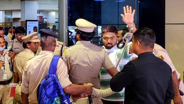 Manish Kashyap: मनीष कश्यप की गिरफ्तारी से उठते मीडिया पर सवाल