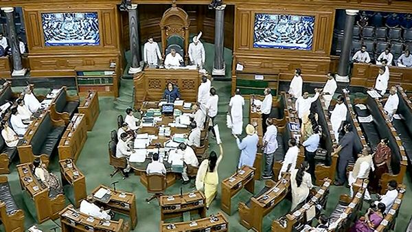 Monsoon Session: राज्यसभा अनिश्चितकाल के लिए स्थगित