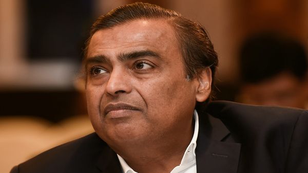 मुकेश अंबानी बने दुनिया के 11वें सबसे अमीर व्यक्ति, जानिए कितनी हुई संपत्ति