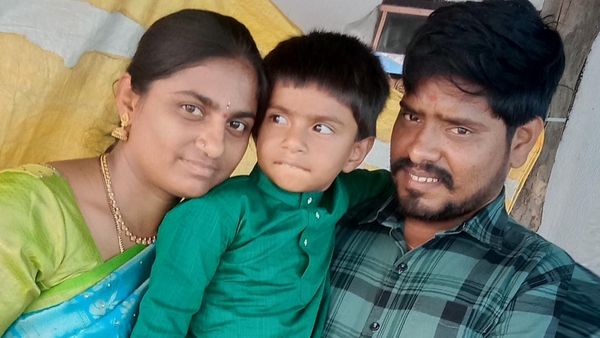 Mutyala Rama SI: किसान पति के सपोर्ट से बनी गांव की पहली पुलिस अफसर, 18 माह के बेटे से डेढ़ साल रही दूर