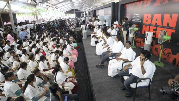 NEET खत्म करने की मांग, तमिलनाडु में मंत्रियों ने की भूख हड़ताल, जानिए पूरा मामला